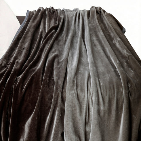 Ombre Heavy Winter Season Double Bed Reversible Blanket - Ebony