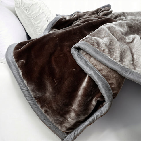 Ombre Heavy Winter Season Double Bed Reversible Blanket - Ebony