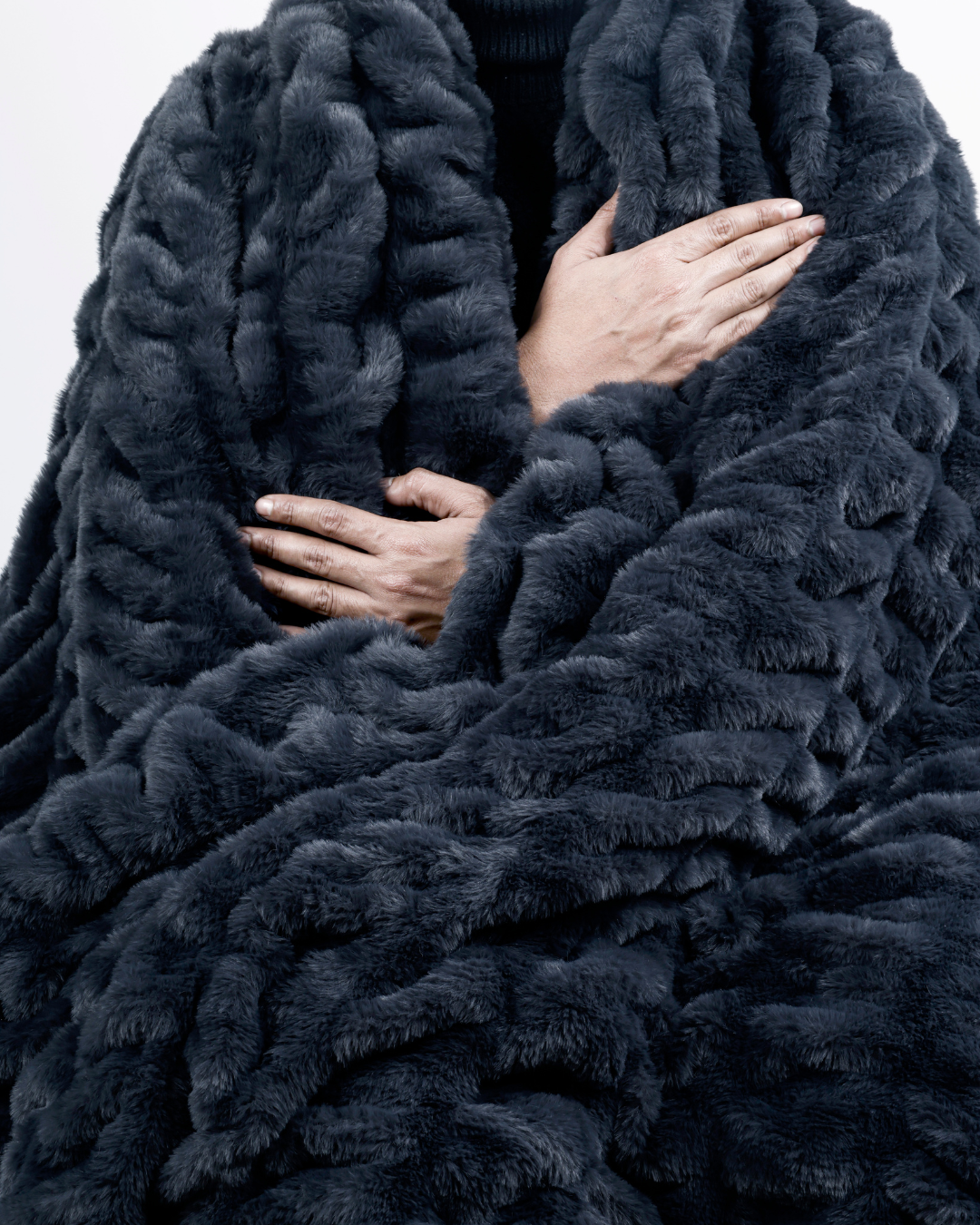 Rabbit Faux Fur Blanket – Limited American Edition - Midnight