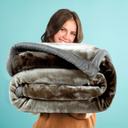Ombre Heavy Winter Season Double Bed Reversible Blanket  - Ebony