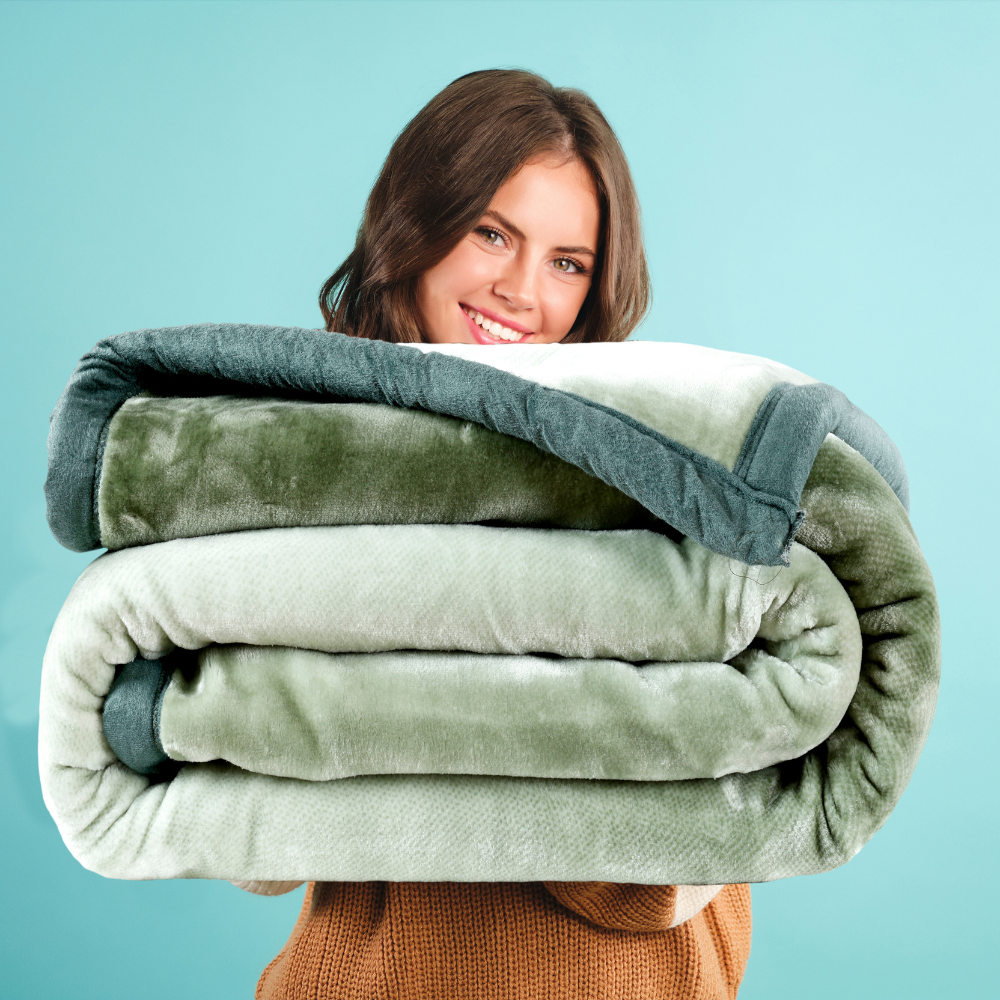 Ombre Heavy Winter Season Double Bed Reversible Blanket  - Green